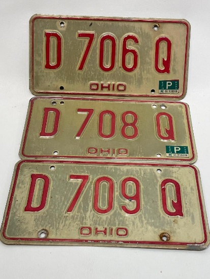 OHIO LICENSE PLATES SEQUENTIAL NUMBERS D 706 Q & 708 / 709