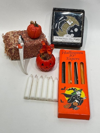 (9I) ASSORTED HALLOWEEN ITEMS: VINTAGE TAPER CANDLES IN ORIGINAL PACKAGE, MINI HAY BALE WITH