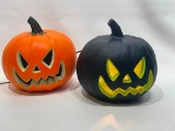 (8H) 8 INCH PLASTIC LIGHTED ELECTRICK JACK O LANTERN PUMPKINS BLACK ORANGE ONE NEEDS BULB WORKING