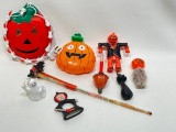 (7G) VINTAGE HALLOWEEN TOYS LOT INCLUDING: E. ROSEN JACK O LANTERN CANDY CONTAINER, ROSBRO HALLOWEEN