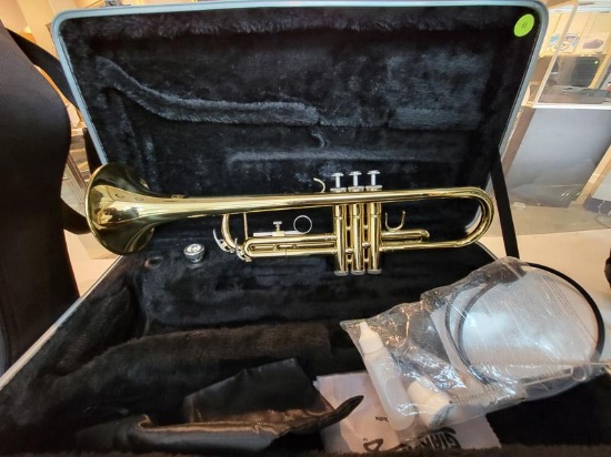(SC) BUNDY TRUMPET WITH HARD CARRYING CASE. ITEM IS SOLD AS IS WHERE IS WITH NO GUARANTEES OR
