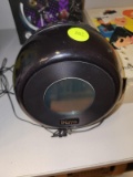(BAY 7) IHOME IBT290 DIGITAL DISPLAY ALARM CLOCK WITH BLUETOOTH CAPABILITY. ITEM IS SOLD AS IS WHERE