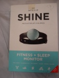 (SC) MISFIT SHINE MOTIVATION AT A GLANCE FITNESS + SLEEP MONITOR. IS IN BOX. ITEM IS SOLD AS IS