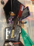 (BAY 7) LOT OF ASSORTED ITEMS TO INCLUDE AN ACER NETBOOK, MICHAEL JACKSON SAYS GOODBYE BOOK, A PAIR