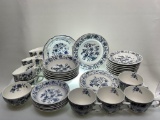 (6F) ASSORTED BLUE AND WHITE MING TREE / BLUE NORDIC / BLUE ONION / BLUE DANUBE PATTERN CHINA