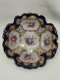 (1A) ANTIQUE 9-INCH FLOW BLUE SCALLOPED EDGE BOWL WITH PINK FLOWERS AND GOLD ACCENTS, CHINESE