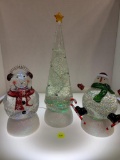 LOT OF THREE SNOW GLOBES WITH LIGHTS - 2 SNOWMEN AND 1 CHRISTMAS TREE - 3 TOTAL (ALL HAVE NEW