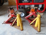 (GARAGE) LOT OF JACK STANDS, ITEM IS SOLD AS IS, WHERE IS, WITH NO GUARANTEE OR WARRANTY. NO REFUNDS