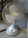 (GARAGE) KENMORE TABLE FAN, ITEM IS SOLD AS IS, WHERE IS, WITH NO GUARANTEE OR WARRANTY. NO REFUNDS