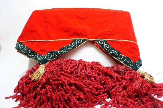 (11K) ORNATE TASSELED HOLIDAY CHRISTMAS RED VELVET MANTLEPIECE SWAG AND YARDS OF RED SATIN ROPE