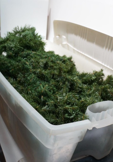 (12L) LARGE CONTAINER OF FAUX PINE HOLIDAY CHRISTMAS GARLAND. HUNDREDS OF FEET