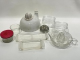 (14N) VINTAGE RETRO GLASS JUICERS AND REFRIGERATOR DISHES