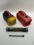 (15O) VINTAGE EVEREADY FLASHLIGHT COLLECTION INCLUDING A US NAVY SPOTLIGHT AND EVERYEADY