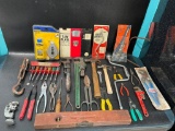 (15O) LOT OF VINTAGE AND ANTIQUE TOOLS INCLUDING ERIE PIPE WRENCH, ADJUSTABLE WRENCHES CHANNEL LOCKS