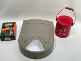 (14N) PET SAFE AUTOMATIC FEEDER, FURMINATOR PET BRUSH IN PACKAGE, AND PET TREATS TIN