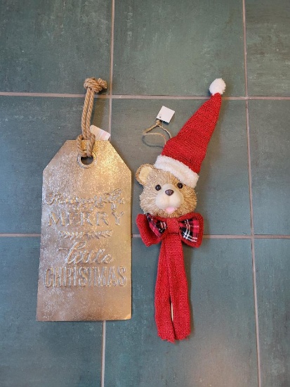 (FRONT WINDOW) METAL CHRISTMAS WALL SIGN AND CHRISTMAS BEAR HEAD WALL HANGING - TALLEST MEASURES