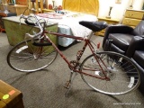 (R2) FUJI SAGRES STREET MENS BICYCLE. HAS SOME RUST ON THE PEDALS AND CHAIN. ITEM IS SOLD AS IS