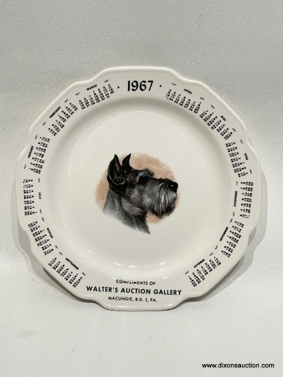 (1A) 1967 CALENDAR PLATE COMPLIMENTS OF WALTERS AUCTION GALLERY - MEASURE 9" IN DIAMETER - MARKED