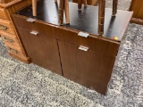 LAMINATE CREDENZA CABINET CONDITION ISSUES 39 X 19 X 26