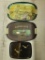 LOT OF VINTAGE TRAYS INCLUDING A SOUVENIR TRAY OF NEW YORK CITY AND THE BROOKLYN BRIDGE, A COUROC