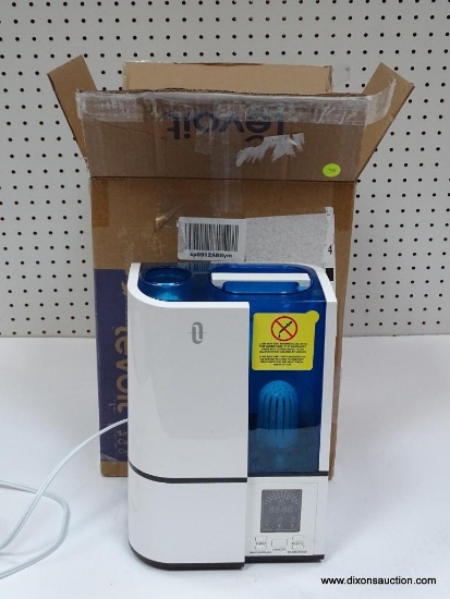 (BAY1 ENTP1) TAOTRONICS HUMIDIFIER. IS IN A LEVOIT BOX. SIMILAR ITEMS RETAIL FOR $40 ONLINE AT