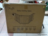 (BAY1 ENTP4) KINGSO BABY SAFETY GATE. MODEL YG-11-03. IS IN BOX. SIMILAR ITEMS RETAIL FOR $89 ONLINE