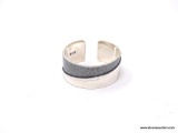 .925 STERLING SILVER LADIES TWO TONE RING 8 1/2; 5.3 GM