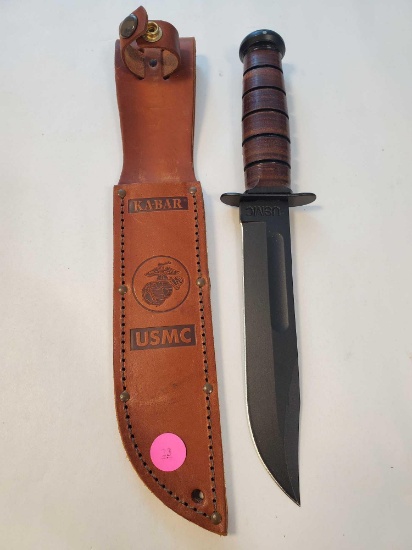 USMC KA-BAR knife and leather sheath, 6 1/2" Blade 1' total length.