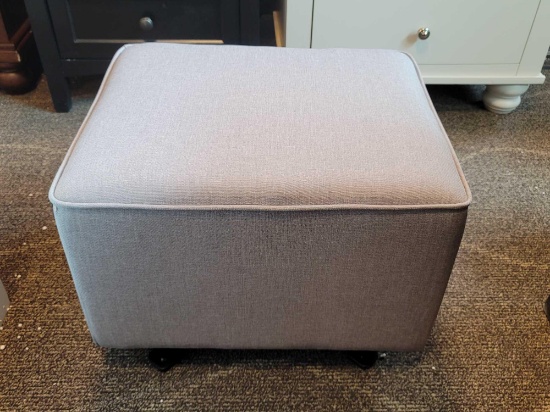 DELTA CHILDREN'S OTTOMAN; ITEM # 508320-1304; FRENCH GRAY; RETAILS FOR $99.99; MEASURES 20 X 16.5 X