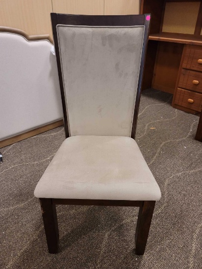 SINGLE STEVE SILVER DINING CHAIR; RETAILS FOR $149.99; MEASURES 20 X 20 X 41