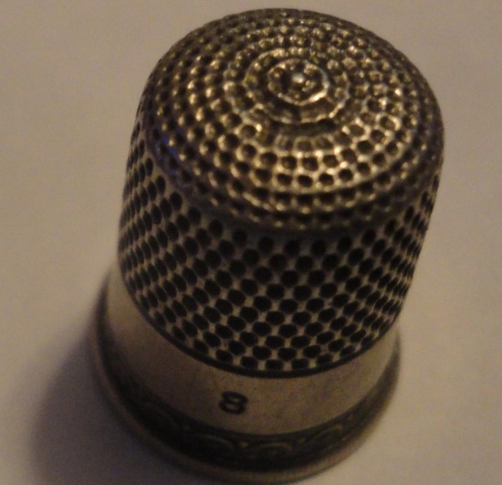 STERLING SILVER THIMBLE, NO 8 ALL ITEMS ARE SOLD AS IS, WHERE IS, WITH NO GUARANTEE OR WARRANTY. NO