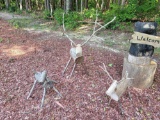 (DRIVEWAY) 3 PC. HAND MADE WOODEN DEER FAMILY YARD DECORATIONS.