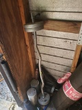 (SHED 2) SET OF WEIGHTS, 2 HAND CURLING BAR, 2 DUMBELL BARS, 8 WEIGHTS, PLEASE SEE THE PICTURES FOR