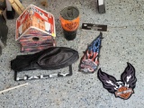 (SHED1) LOT OF ASSORTED ITEMS TO INCLUDE: 2 HARLEY DAVIDSON EMBLEMS/PATCHES, A HALEY AUTOMOTIVE