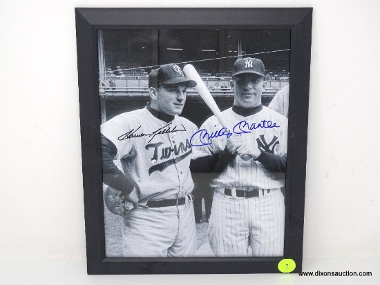 FRAMED & AUTOGRAPHED BLACK & WHITE PHOTOGRAPH OF MICKEY MANTLE FROM THE NEW YORK YANKEES & HARMON