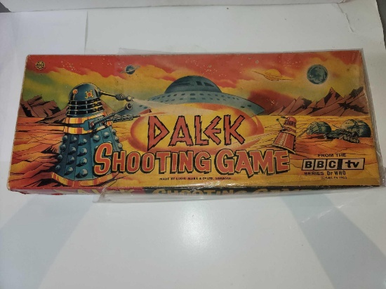 1965 DOCTOR WHO DALEK SHOOTING GAME. MADE BY LOUIS MARX & CO LTD. HAS BEEN OPENED BUT IS STILL IN