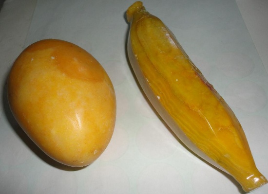 MARBLE FRUIT ? BANANA AND MANGO ALL ITEMS ARE SOLD AS IS, WHERE IS, WITH NO GUARANTEE OR WARRANTY.