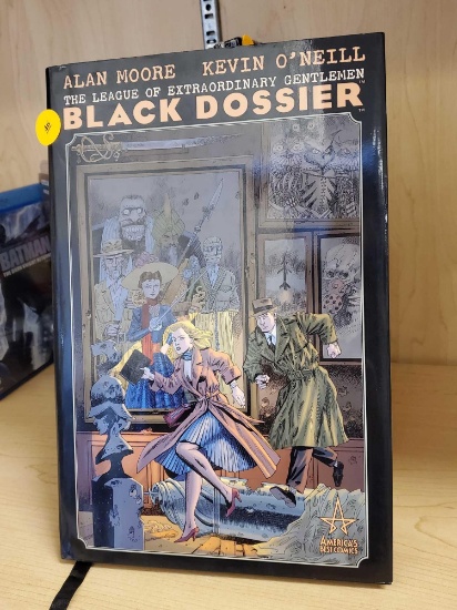 LEAGUE OF EXTRAORDINARY GENTLEMEN BLACK DOSSIER, BY KEVIN O'NEILL AND ALAN MOORE, PLEASE SEE THE