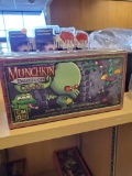 SEALED MUNCHKIN DUNGEON, CTHULHU, A STEVE JACKSON GAME, PLEASE SEE THE PICTURES FOR MORE