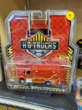 GREENLIGHT, HD TRUCKS, INTERNATIONAL DURASTAR AMBULANCE, SERIES 8, PLEASE SEE THE PICTURES FOR MORE