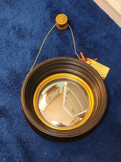 (RM1) SM. PORTHOLE STYLE HANGING ACCENT MIRROR. MODERN BROZEN TONE WITH GOLD TRIMMING, GOLD STYLE