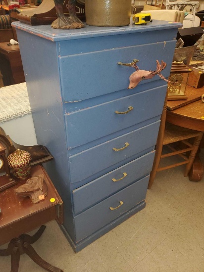 VINTAGE BLUE PAINTED WOOD 5 DRAWER DRESSER, SOME PAINTLOSS SHOWS THE ORIGINAL COLORS, SOME DENTS AND
