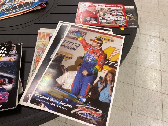 LOT OF NASCAR RACING PROGRAMS AND MAGAZINES TO INCLUDE THE OFFICIAL SOUVENIR PROGRAM BOOK IN A