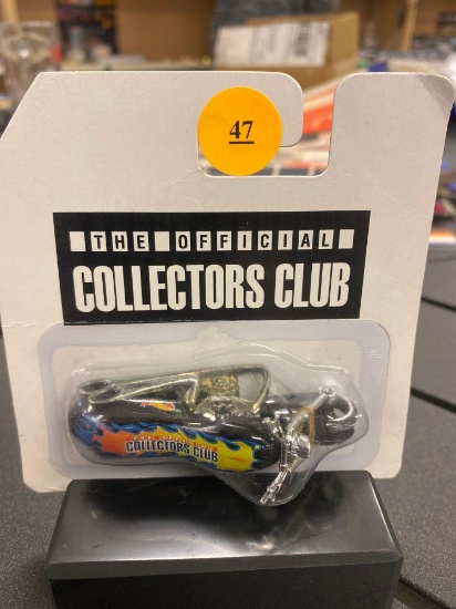 THE OFFICIAL COLLECTORS CLUB MOTORCYCLE FIGURE IT IS IN THE ORIGINAL BLISTER PACK