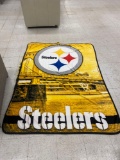 NORTH WEST NFL PITTSBURGH STEELERS FLEECE THRO BLANKET 56 in x 76 in.