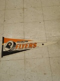 PHILADELPHIA FLYERS NHL 1989 TRENCH PENNANT FLAG. 30