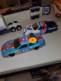 SET OF 2 1:32 SCALE STOCK CARS, NO.43 OIL TREATMENT STP RICHARD PETTY, 1992, AND A VALVOLINE NO.6