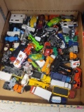 TRAY LOT OF ASSORTED HOT WHEELS AND DIE CAST CARS. TRUCKS, CARS, RVS, ETC.