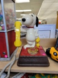 THE SNOOPY AND WOODSTOCK ROTARY PHONE. VINTAGE.