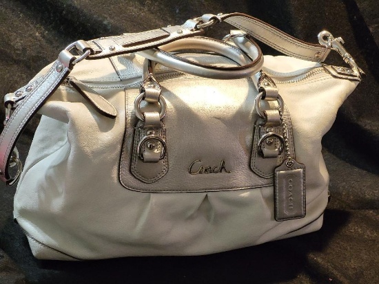 AUTHENTIC COACH CREAM AND METALLIC LEATHER ASHLEY SATCHEL BAG. SHOULDER STRAP IS REMOVABLE AND CAN